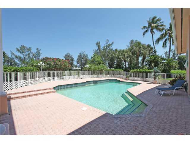 100 Glenbrook Court, Atlantis