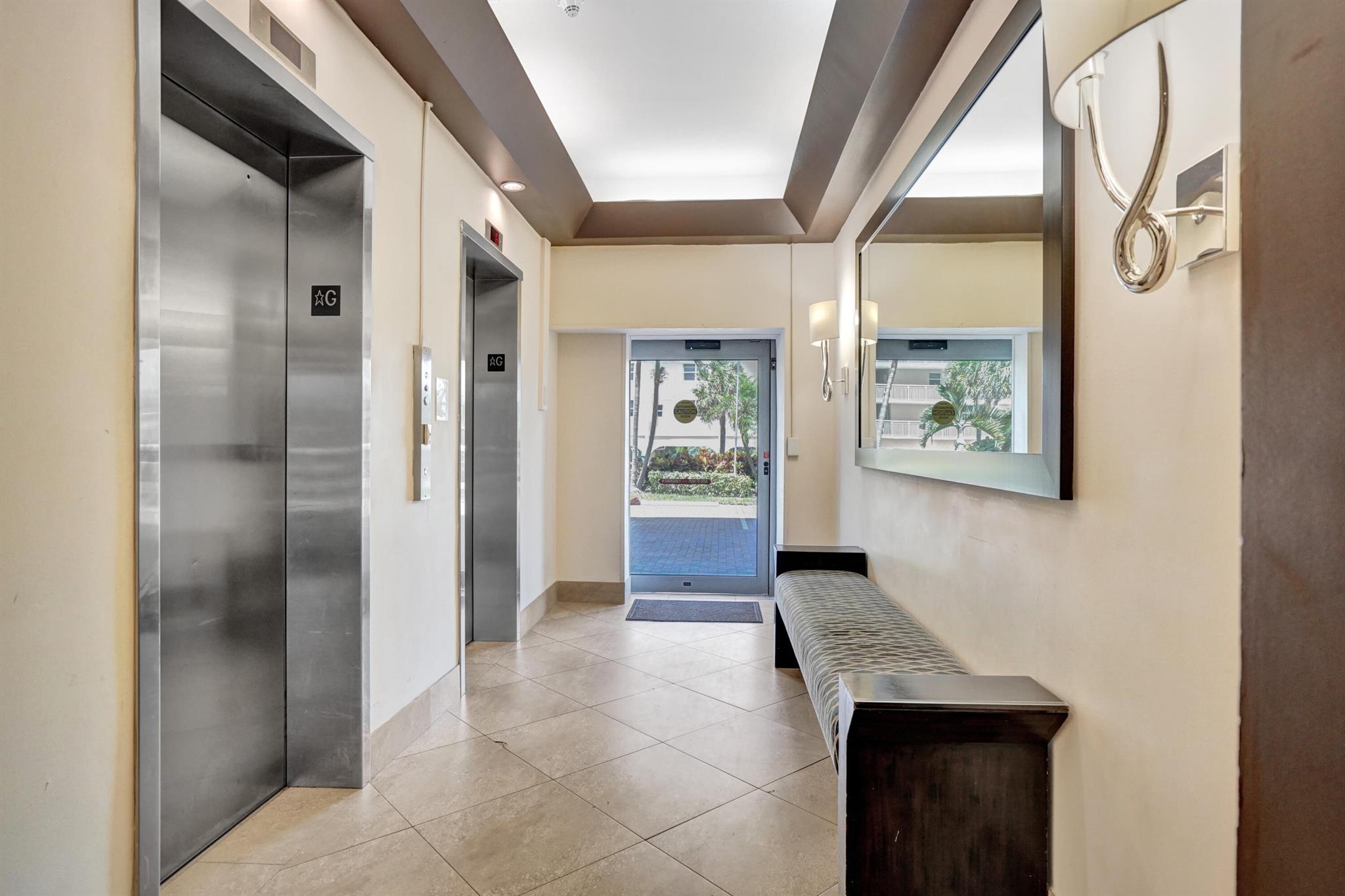 1051 Hillsboro Mile 510e