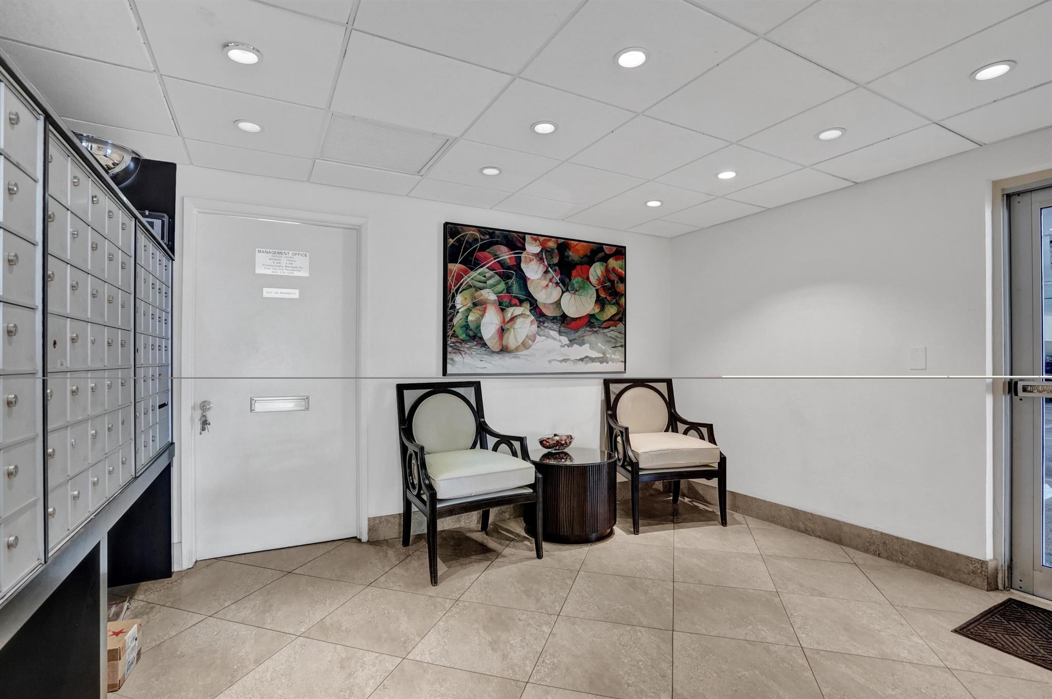 1051 Hillsboro Mile 510e