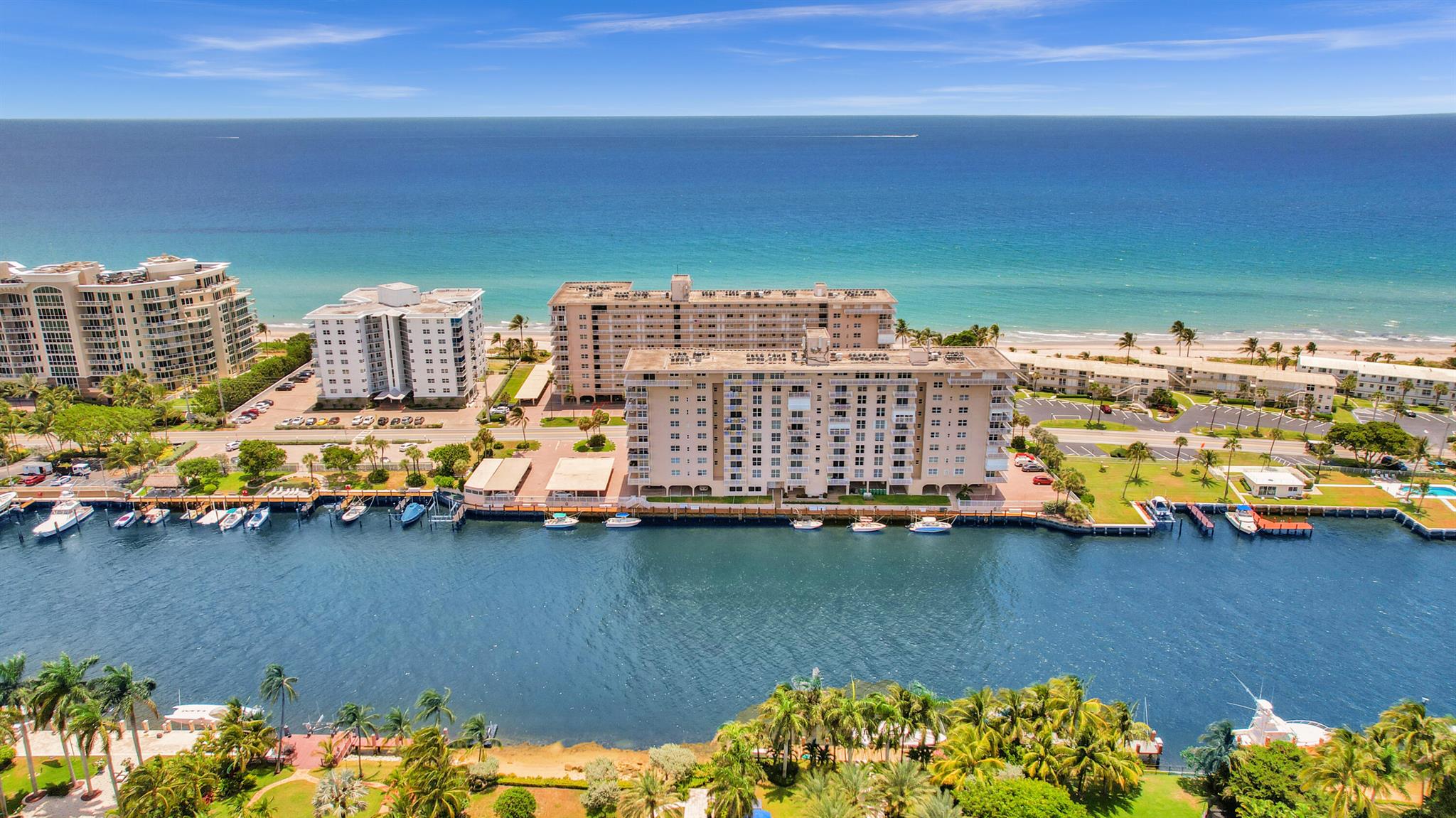 1051 Hillsboro Mile 510e