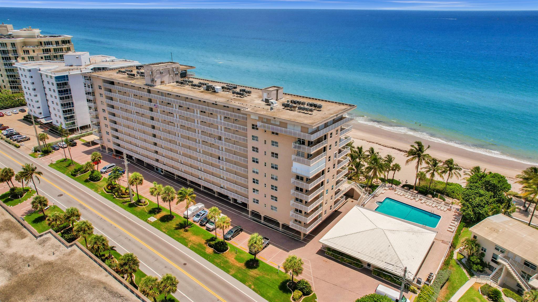 1051 Hillsboro Mile 510e