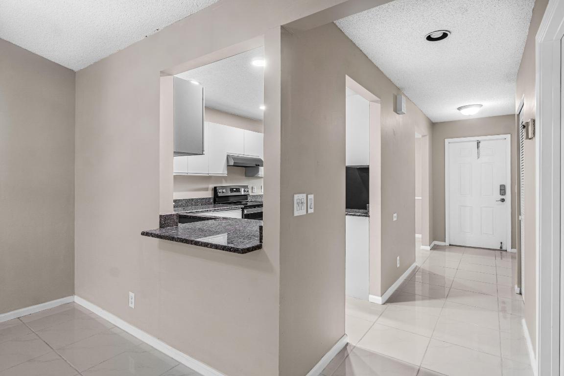 10137 Mangrove Drive 202, Boynton Beach Unit: 202