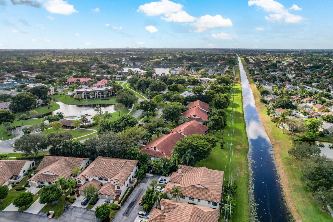 10137 Mangrove Drive 202, Boynton Beach Unit: 202