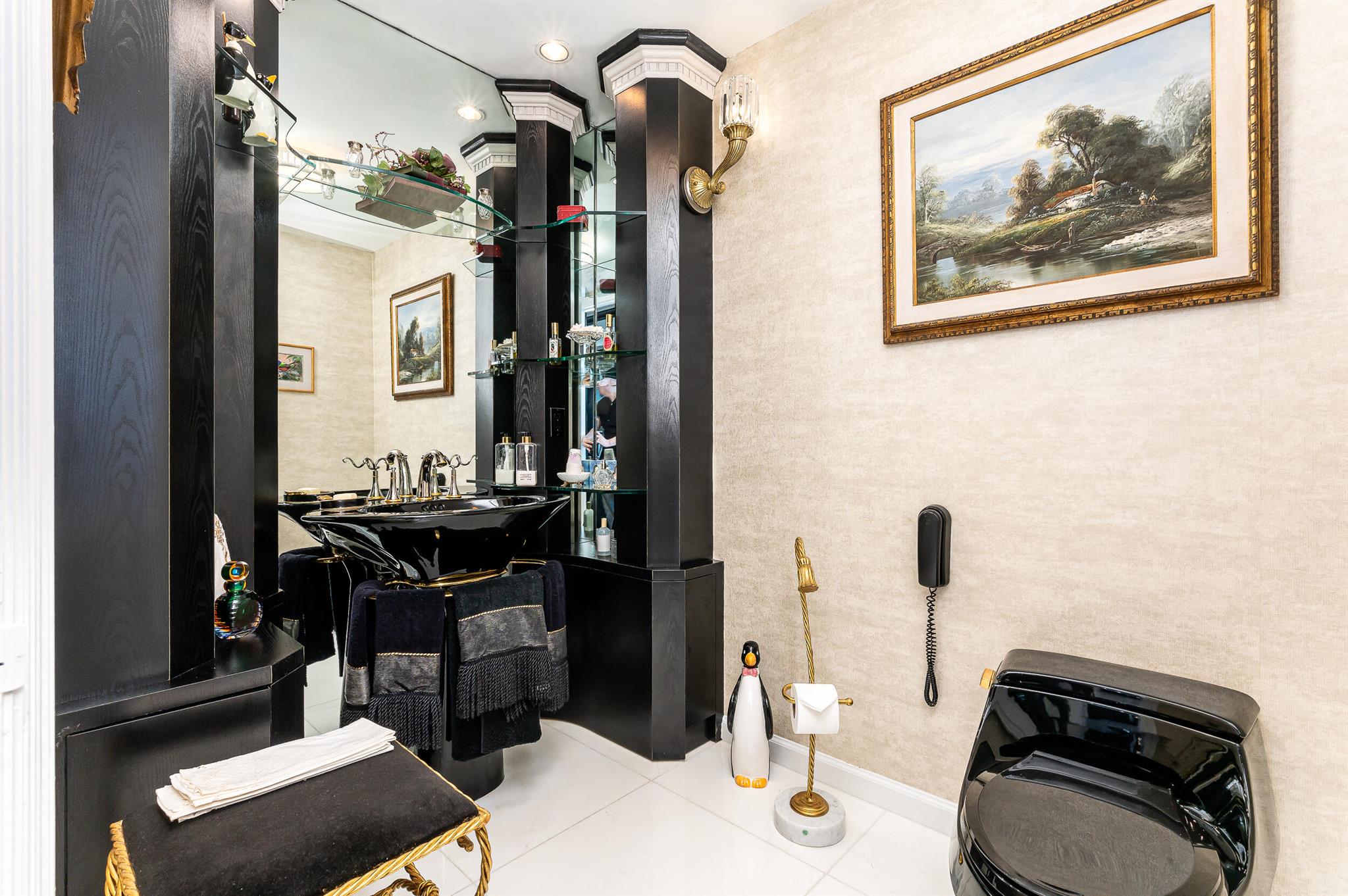 550 SE 5th Avenue 203s