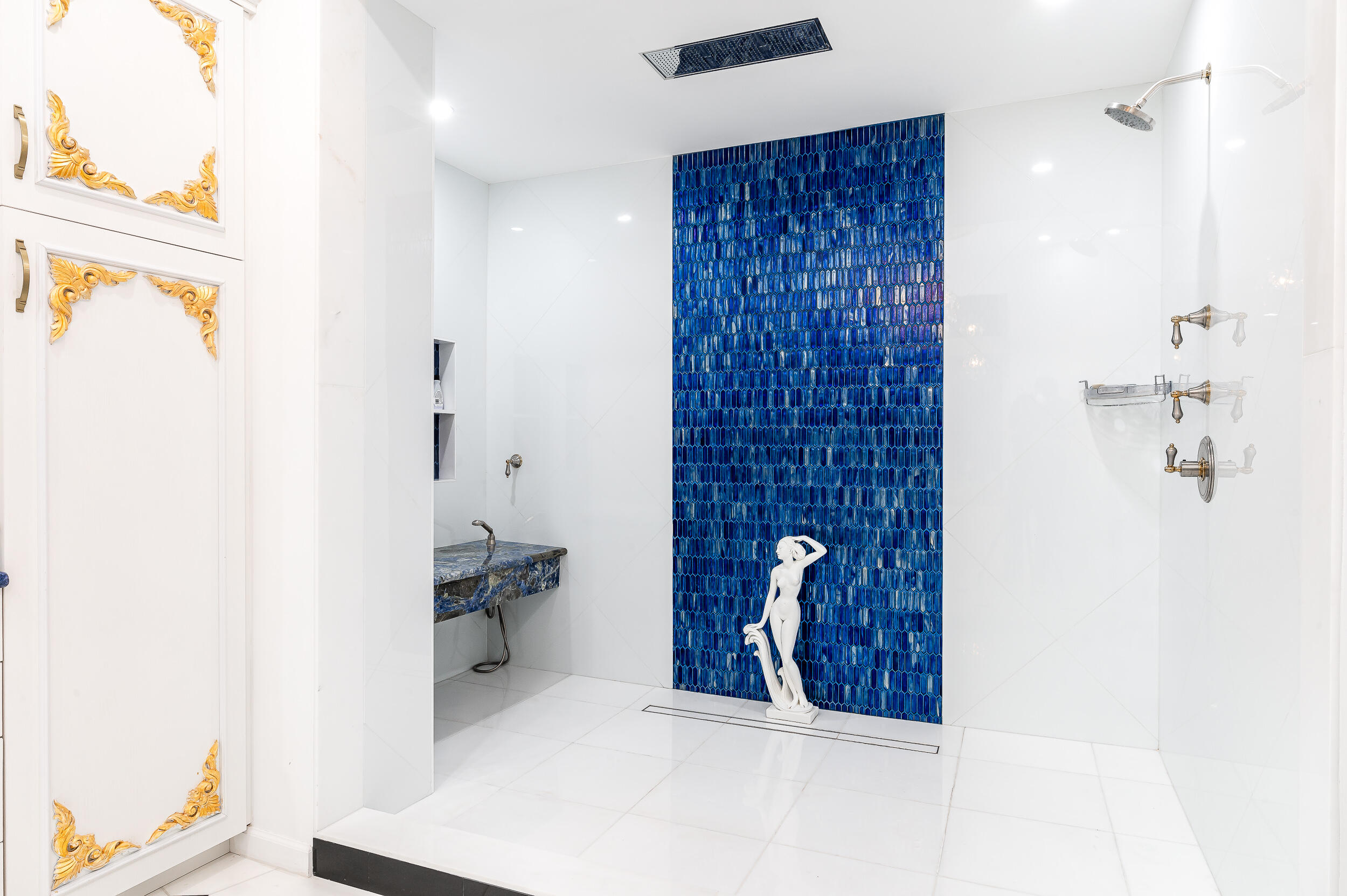 550 SE 5th Avenue 203s