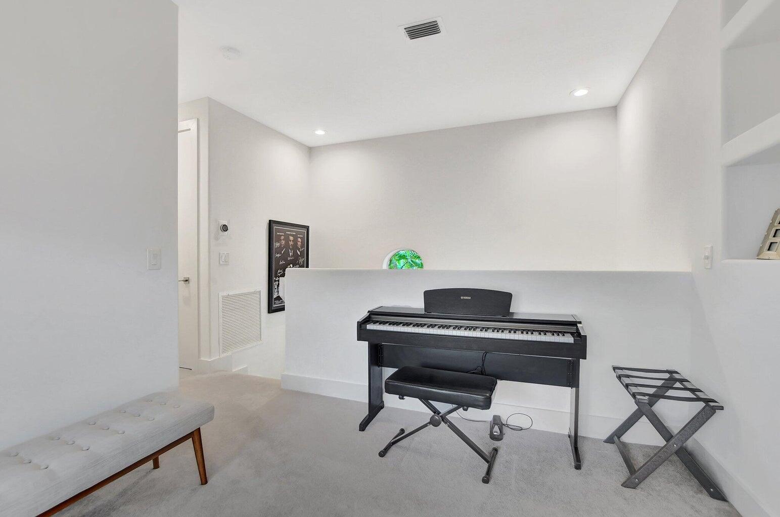 7071 Mallorca Crescent