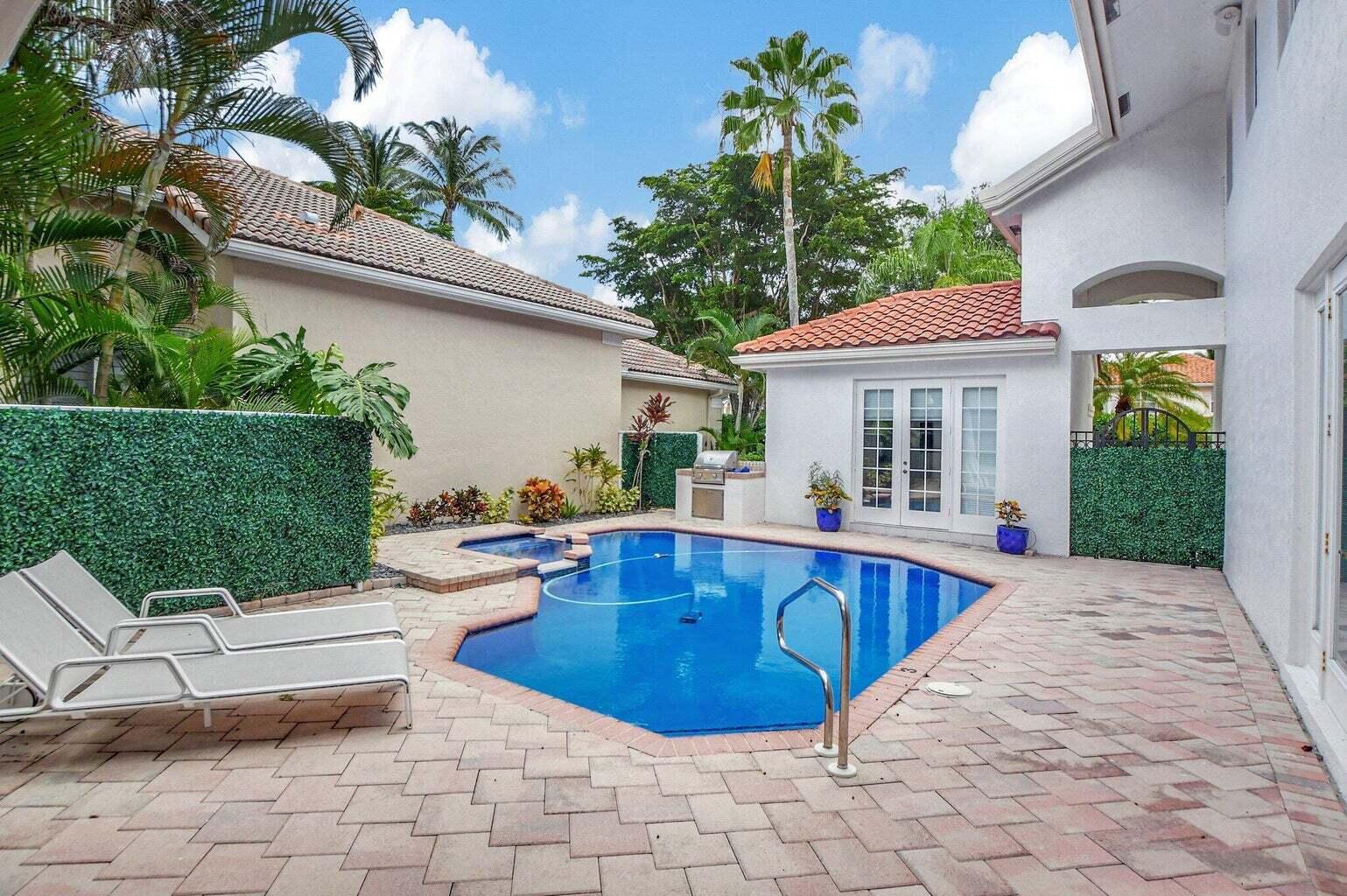 7071 Mallorca Crescent