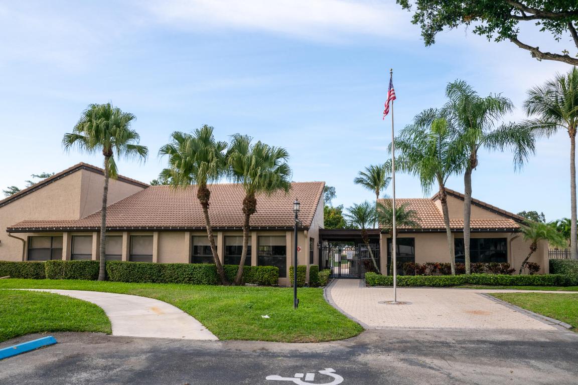 8477 Boca Glades Boulevard E, Boca Raton