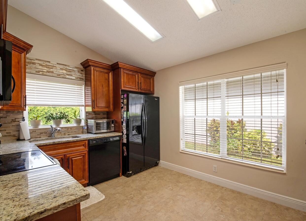 7872 Mansfield Hollow Road