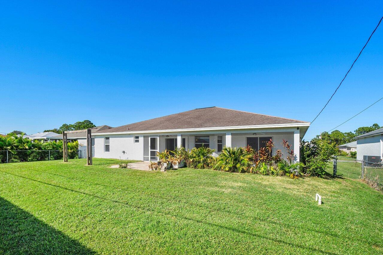 1258 SW Chase Road