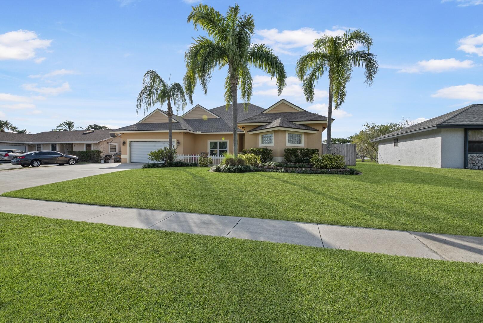 196 Bilbao Street, Royal Palm Beach