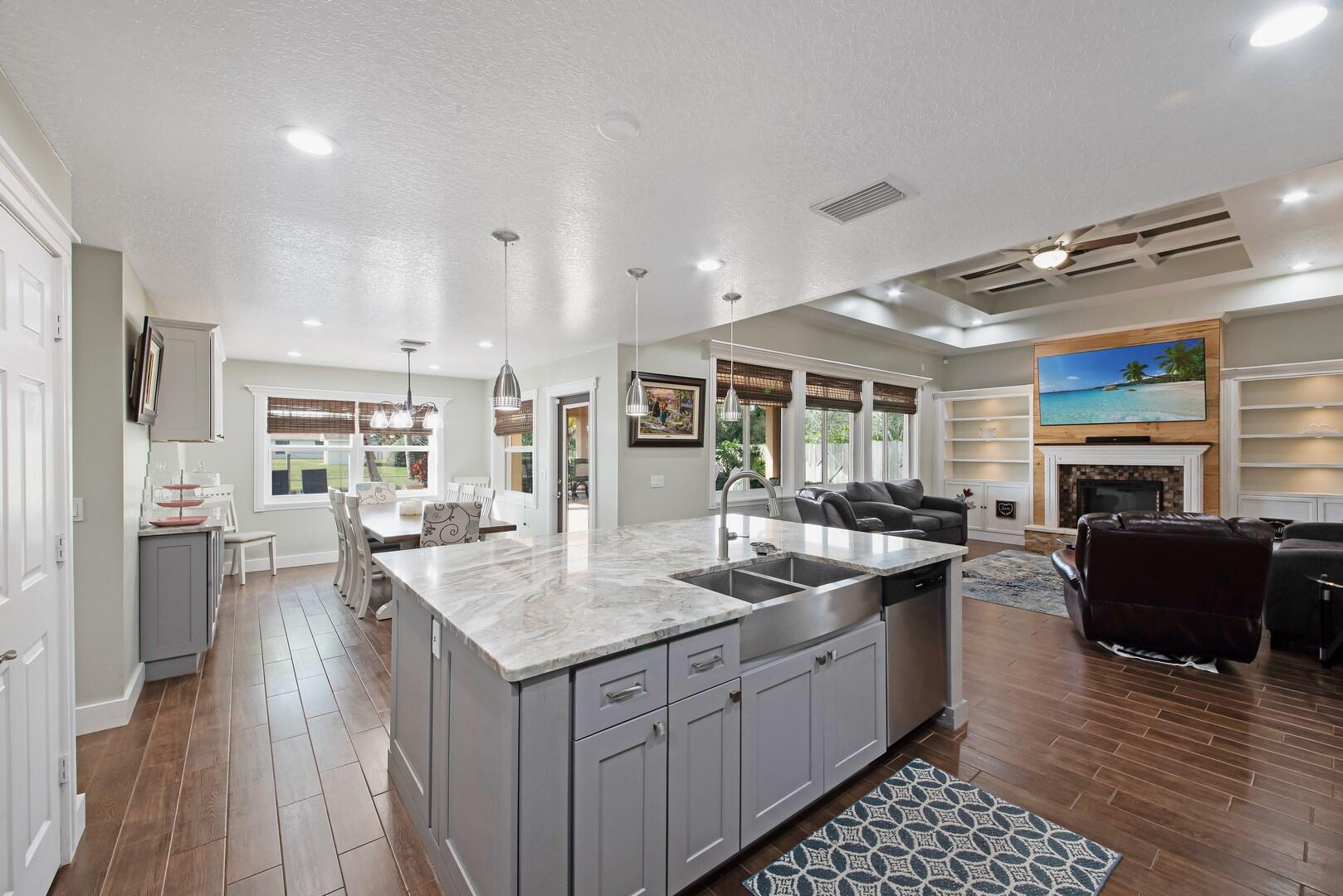 196 Bilbao Street, Royal Palm Beach