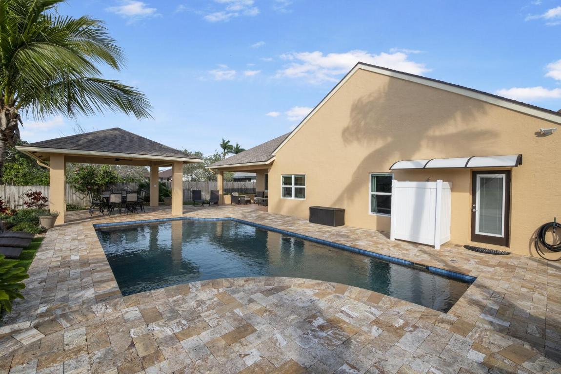 196 Bilbao Street, Royal Palm Beach