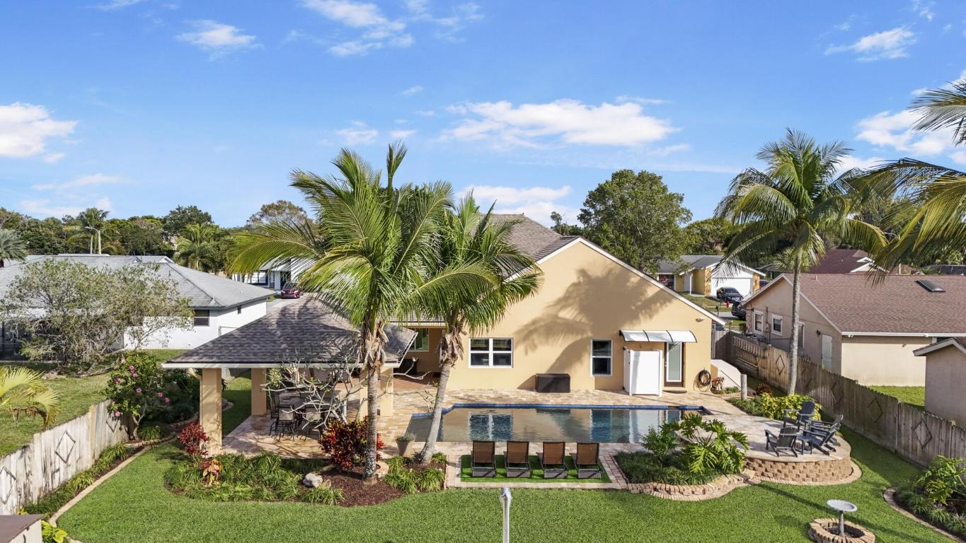 196 Bilbao Street, Royal Palm Beach