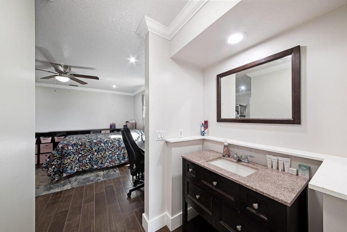 196 Bilbao Street, Royal Palm Beach