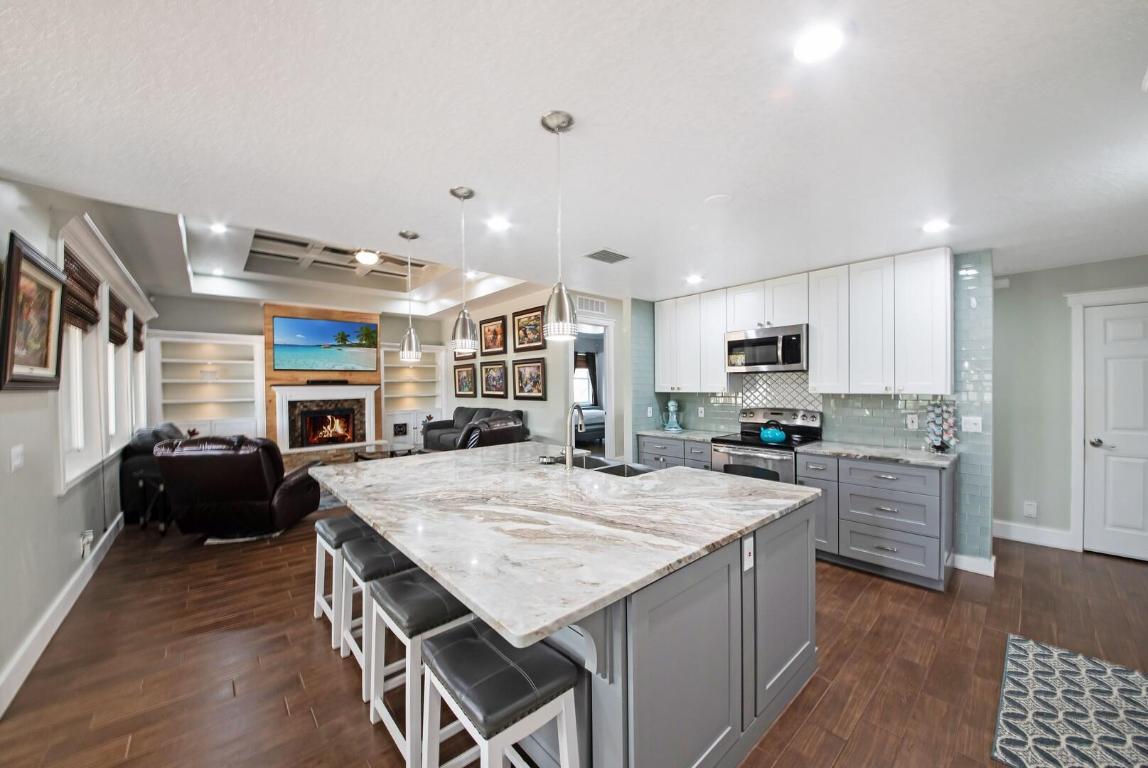 196 Bilbao Street, Royal Palm Beach