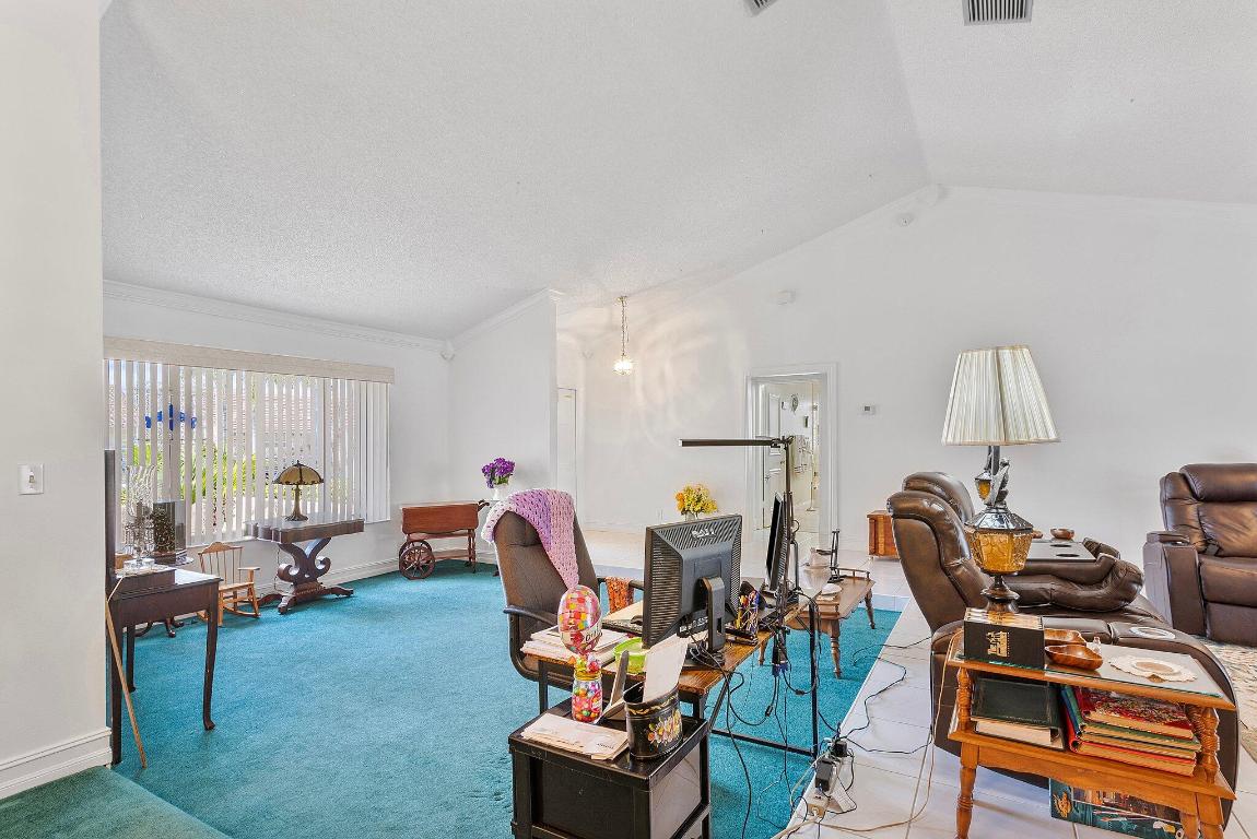 9776 Sun Pointe Drive