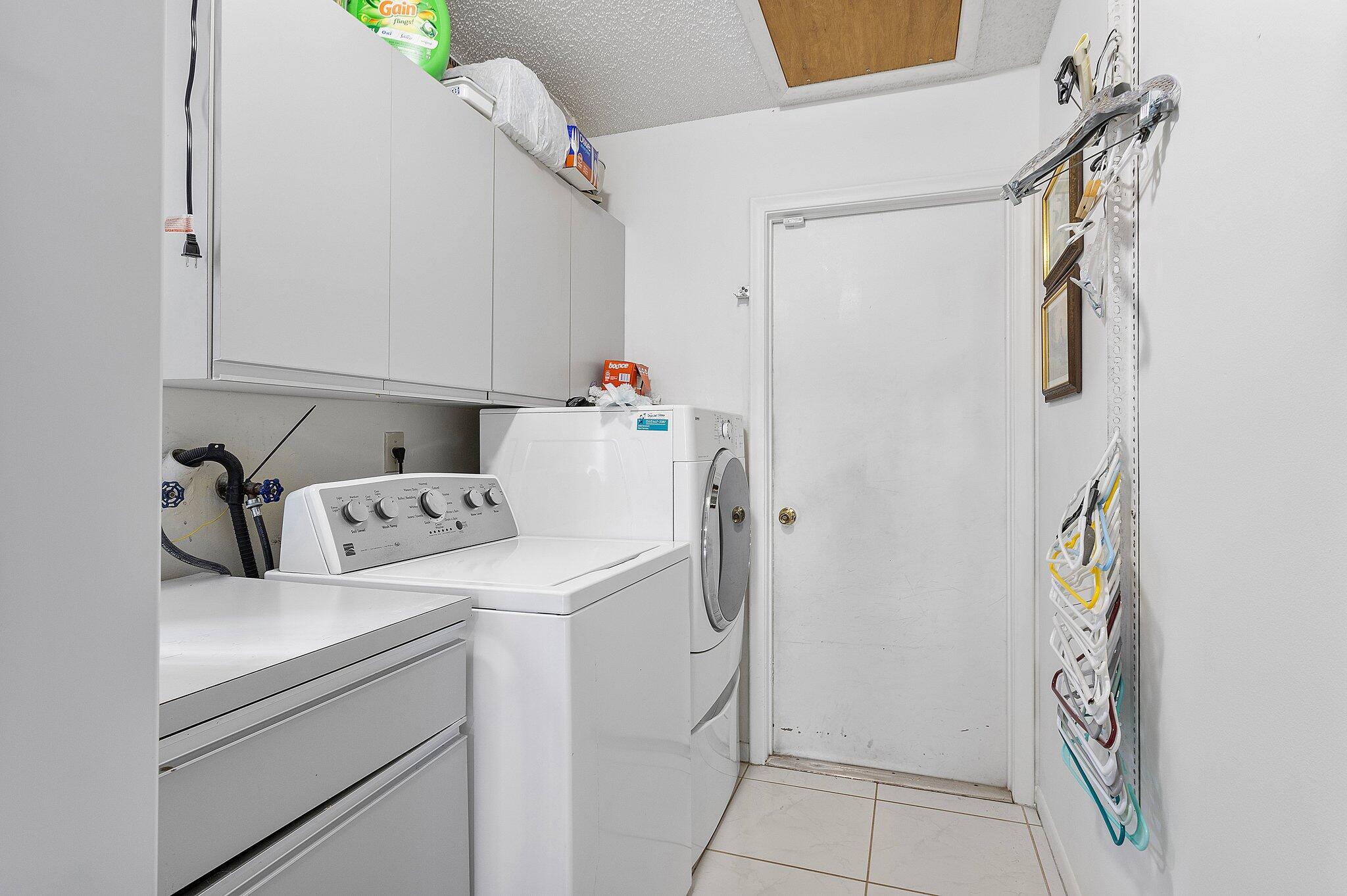 9776 Sun Pointe Drive