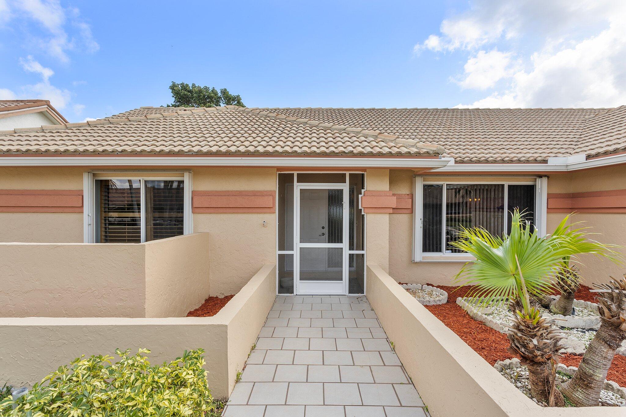 9776 Sun Pointe Drive