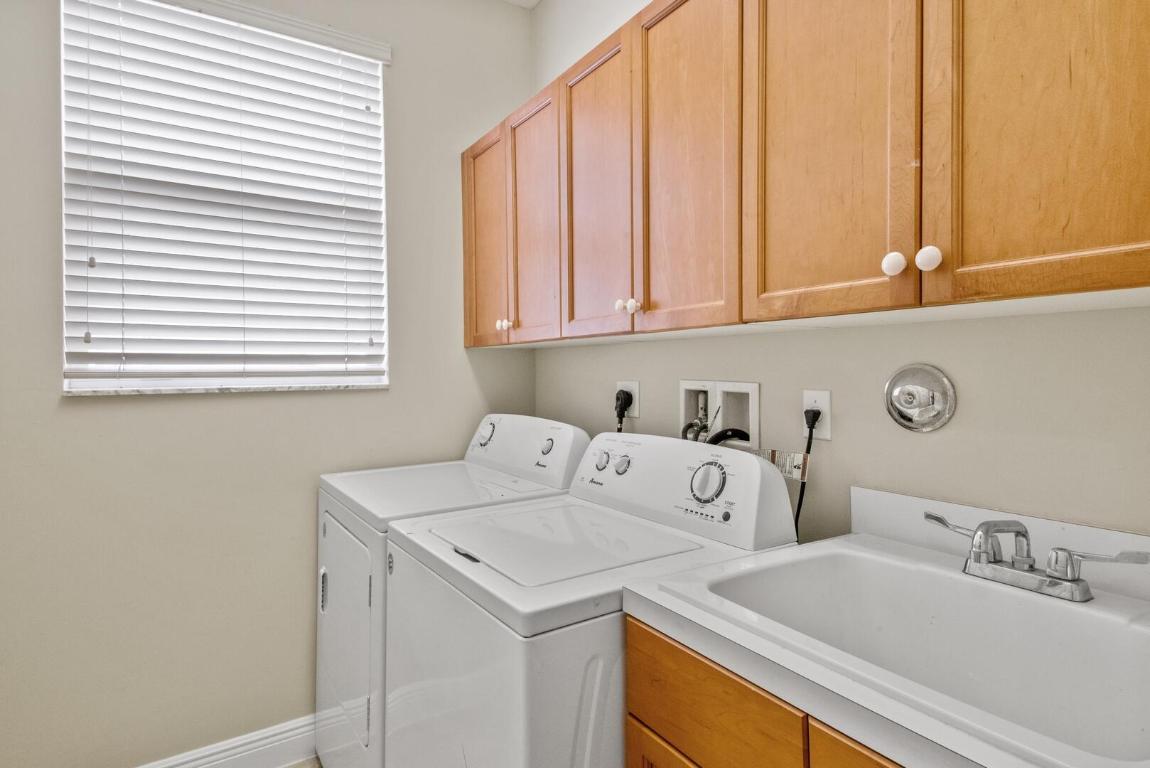 2735 Shaughnessy Drive, Wellington