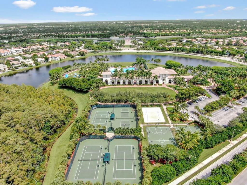 2735 Shaughnessy Drive, Wellington