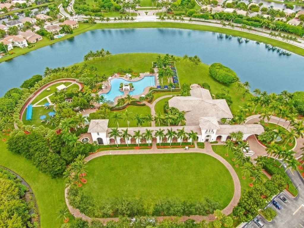 2735 Shaughnessy Drive, Wellington