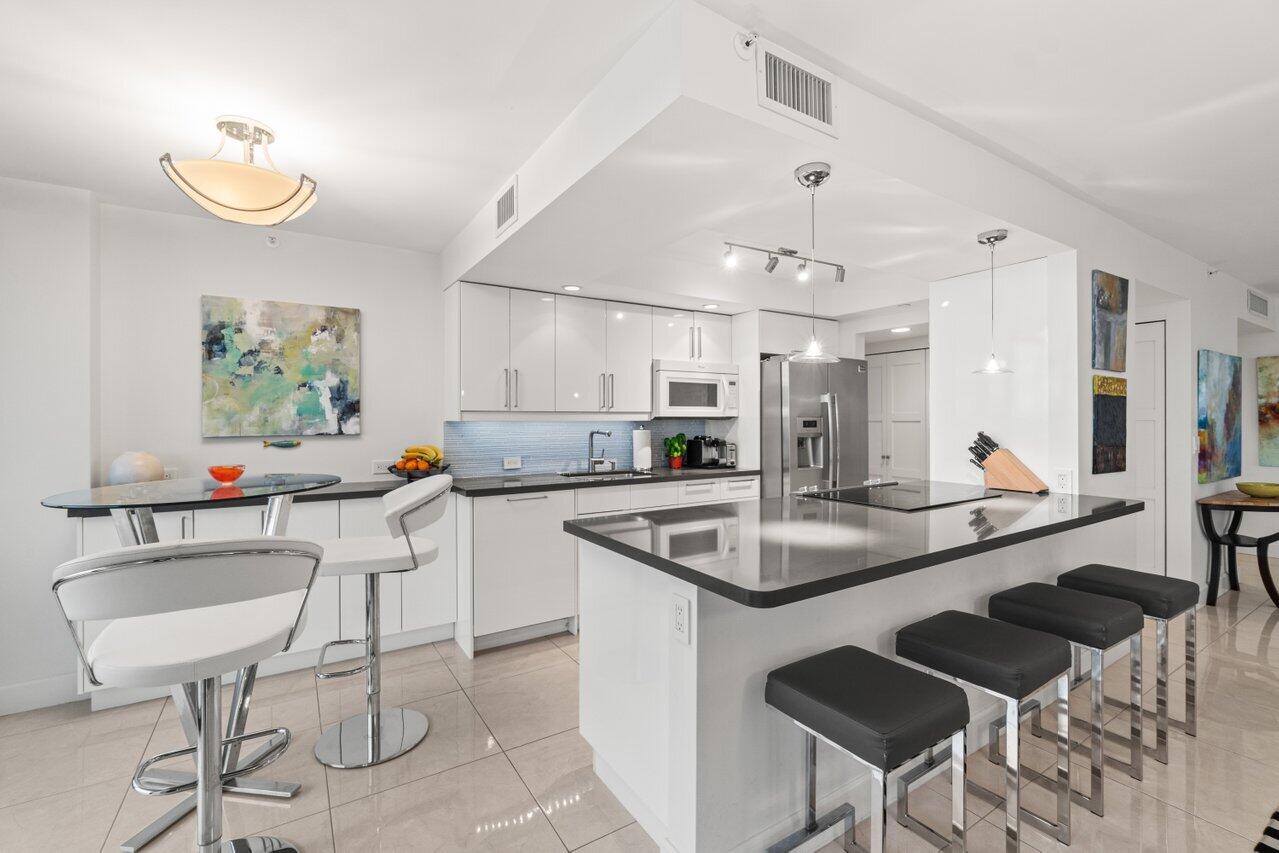 2003 N Ocean Boulevard 1105