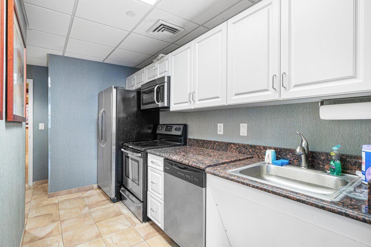 2003 N Ocean Boulevard 1105