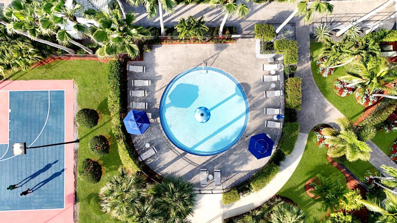 1595 Briar Oak Drive, Royal Palm Beach