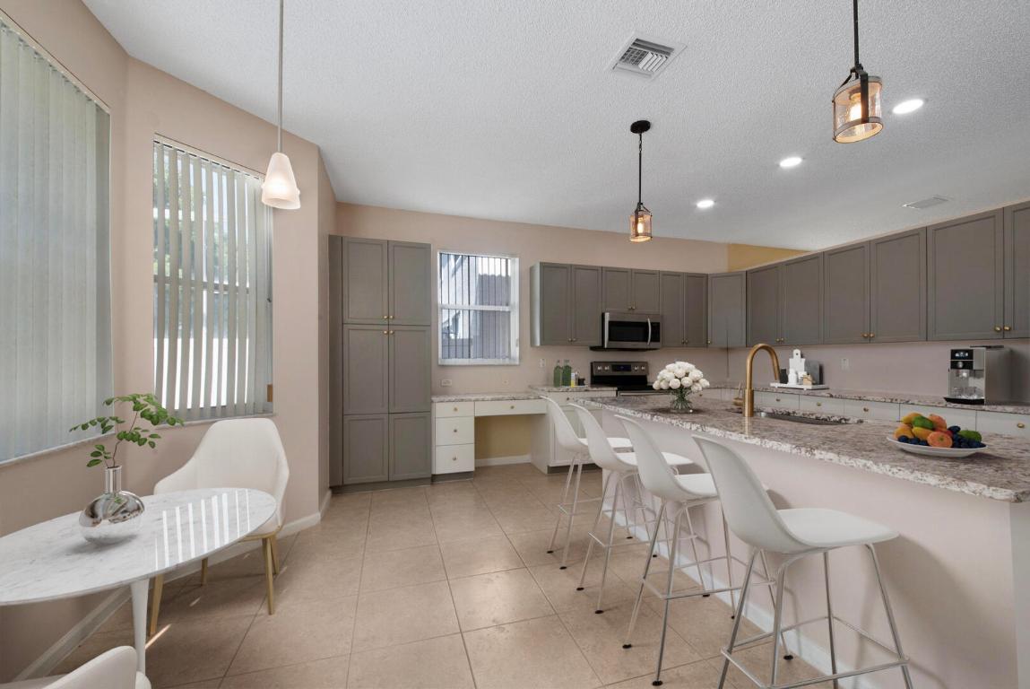 1595 Briar Oak Drive, Royal Palm Beach