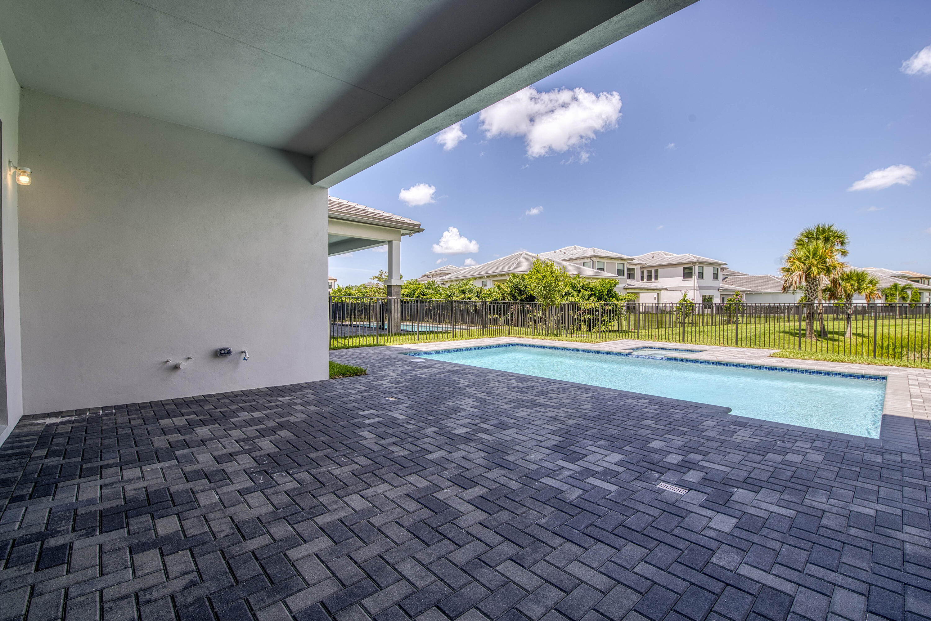 10040 Heron Flock Drive
