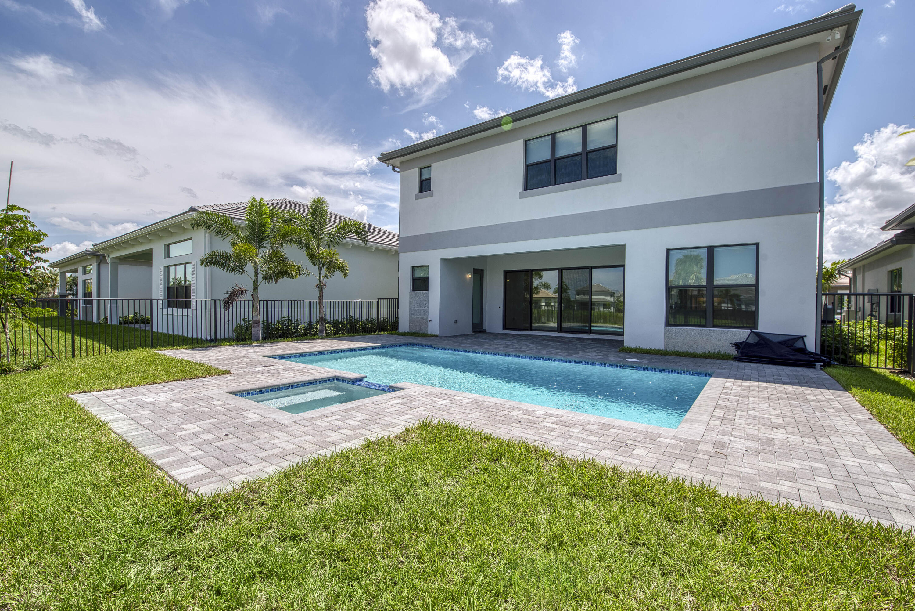 10040 Heron Flock Drive