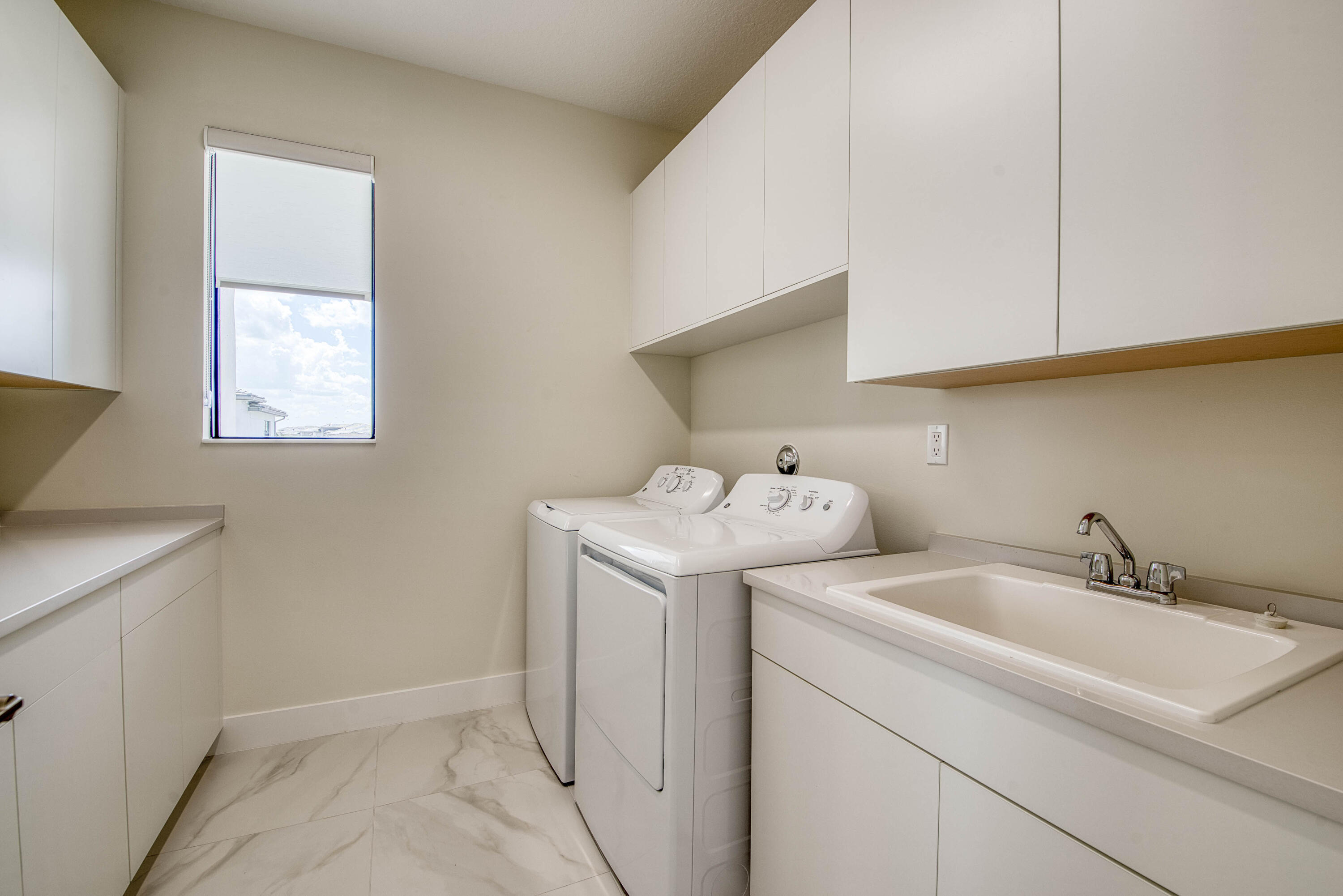 10040 Heron Flock Drive