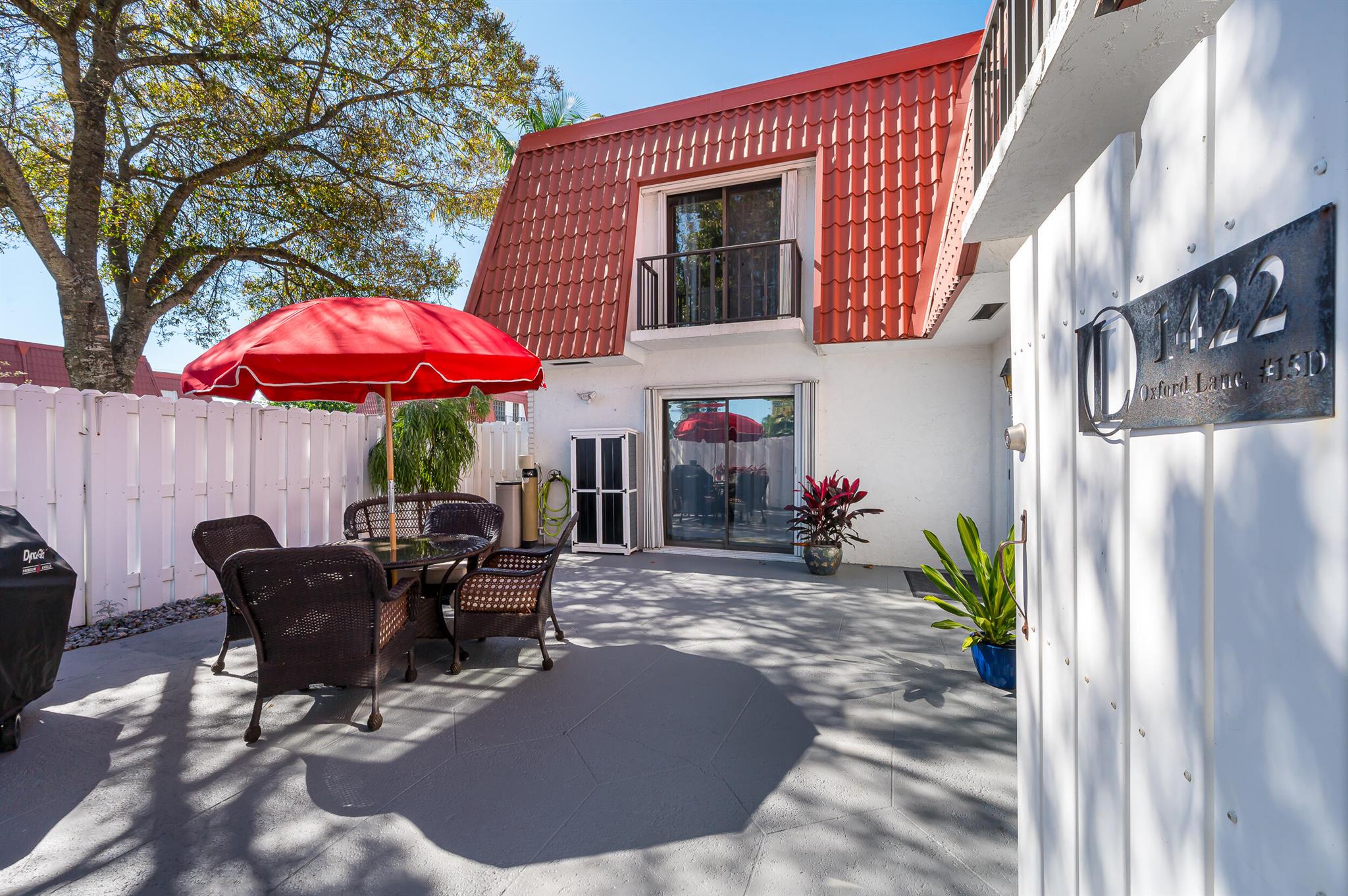 1422 Oxford Lane 14d