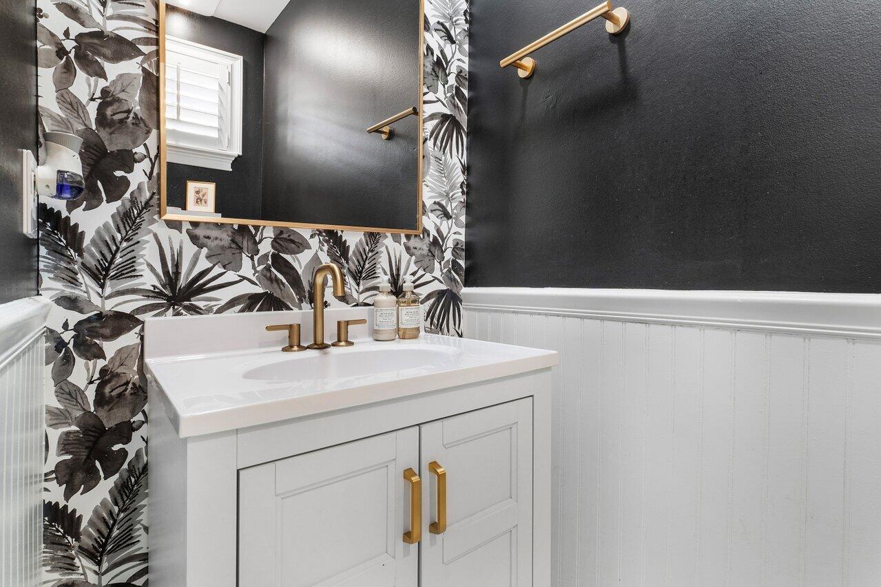 1034 E Heritage Club Circle