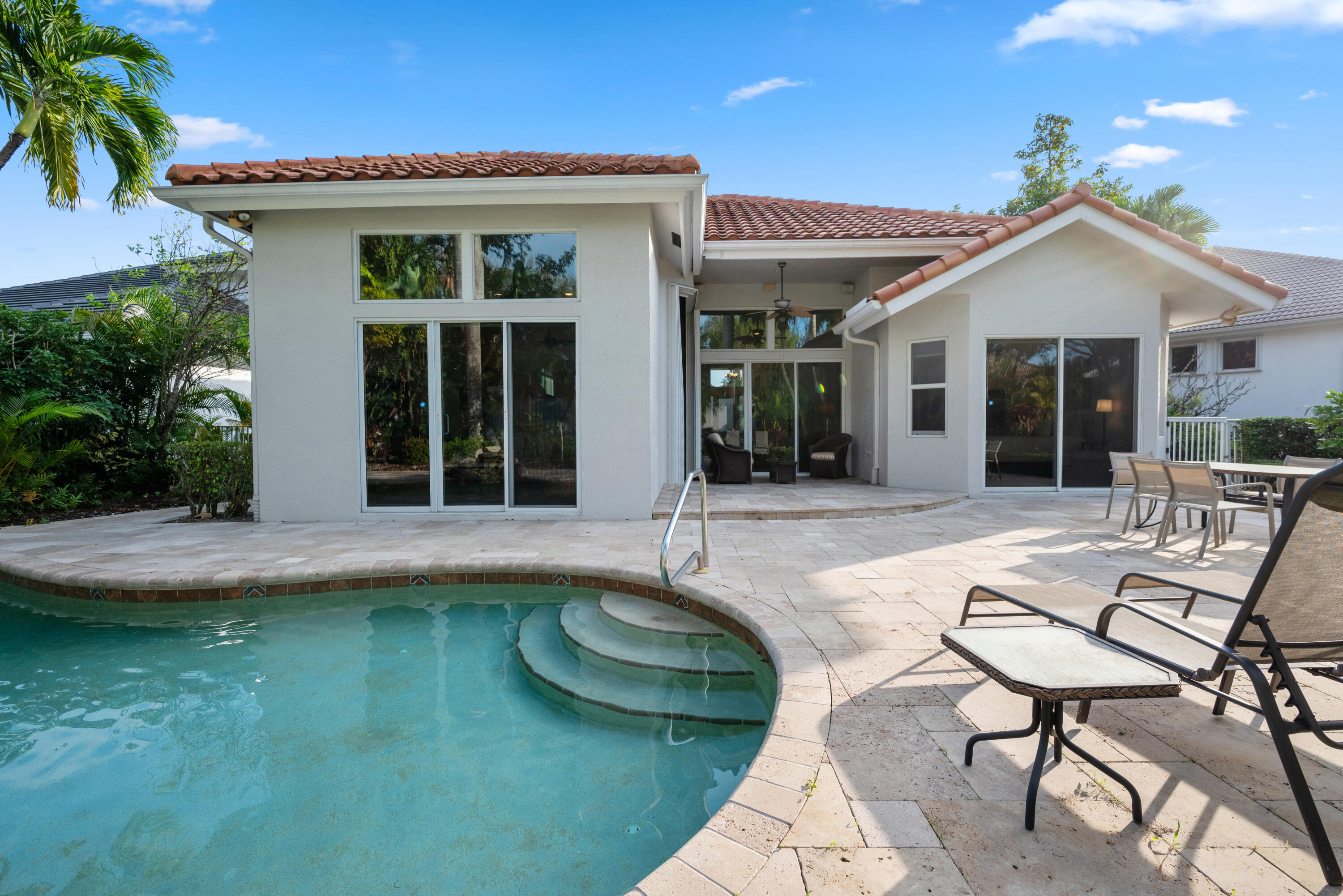 4190 NW 55th Place