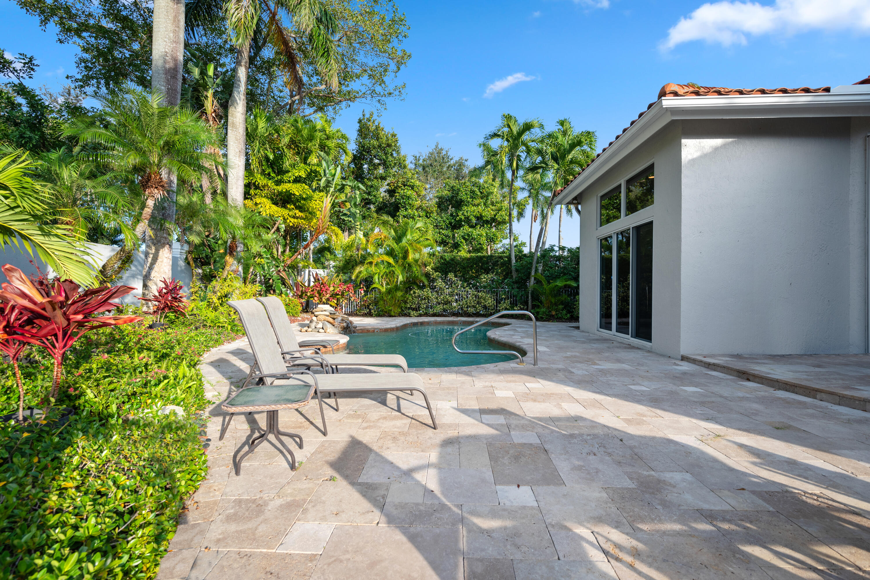 4190 NW 55th Place
