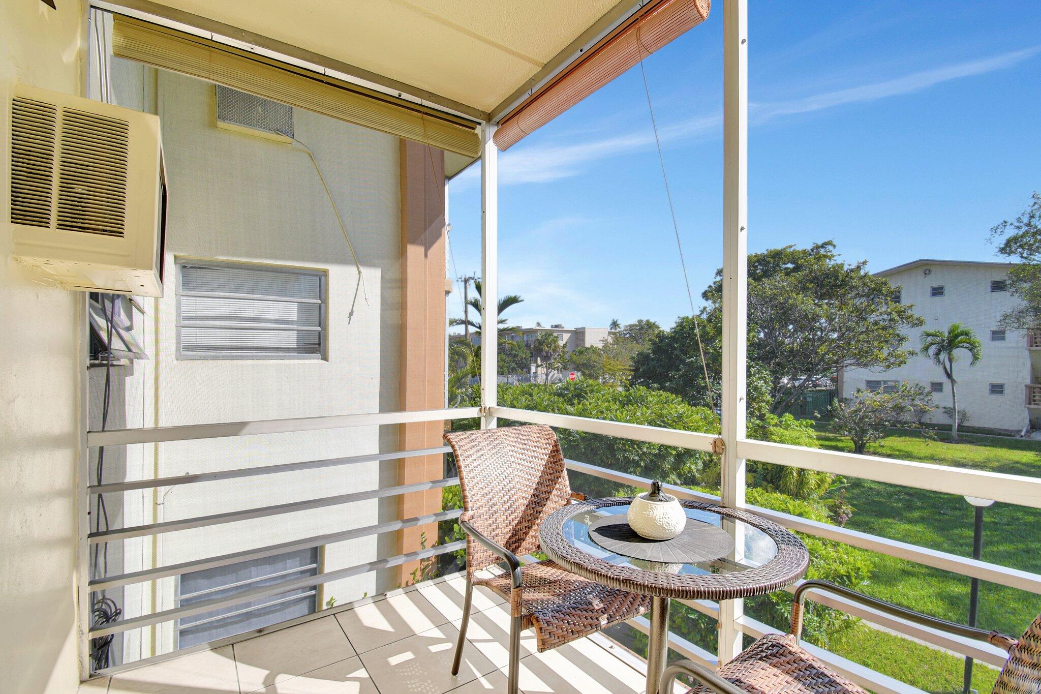 16900 NE 14th Avenue 205, Miami Unit: 205