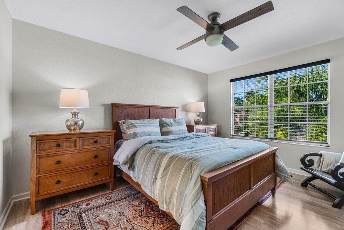 5406 Sealine Boulevard