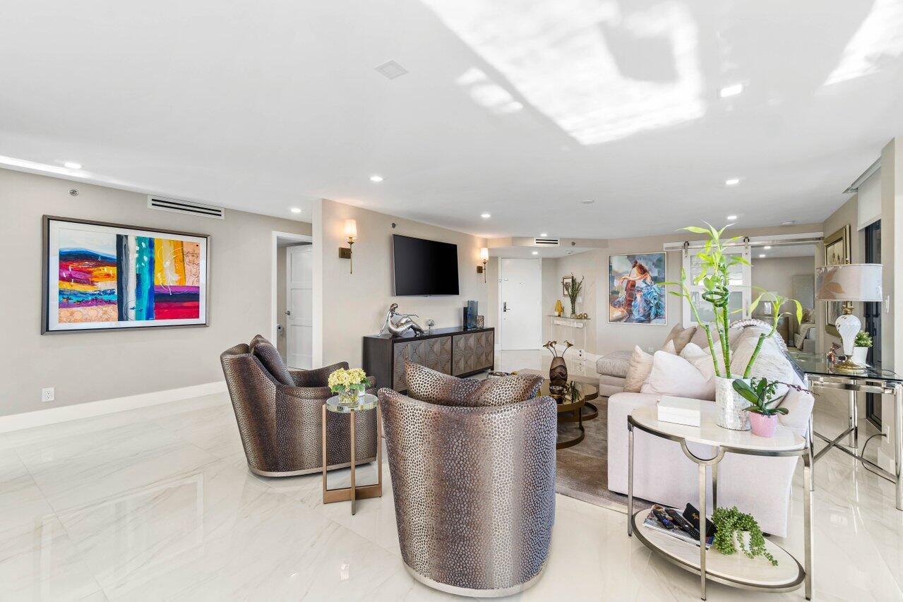 1975 Bridgewood Drive