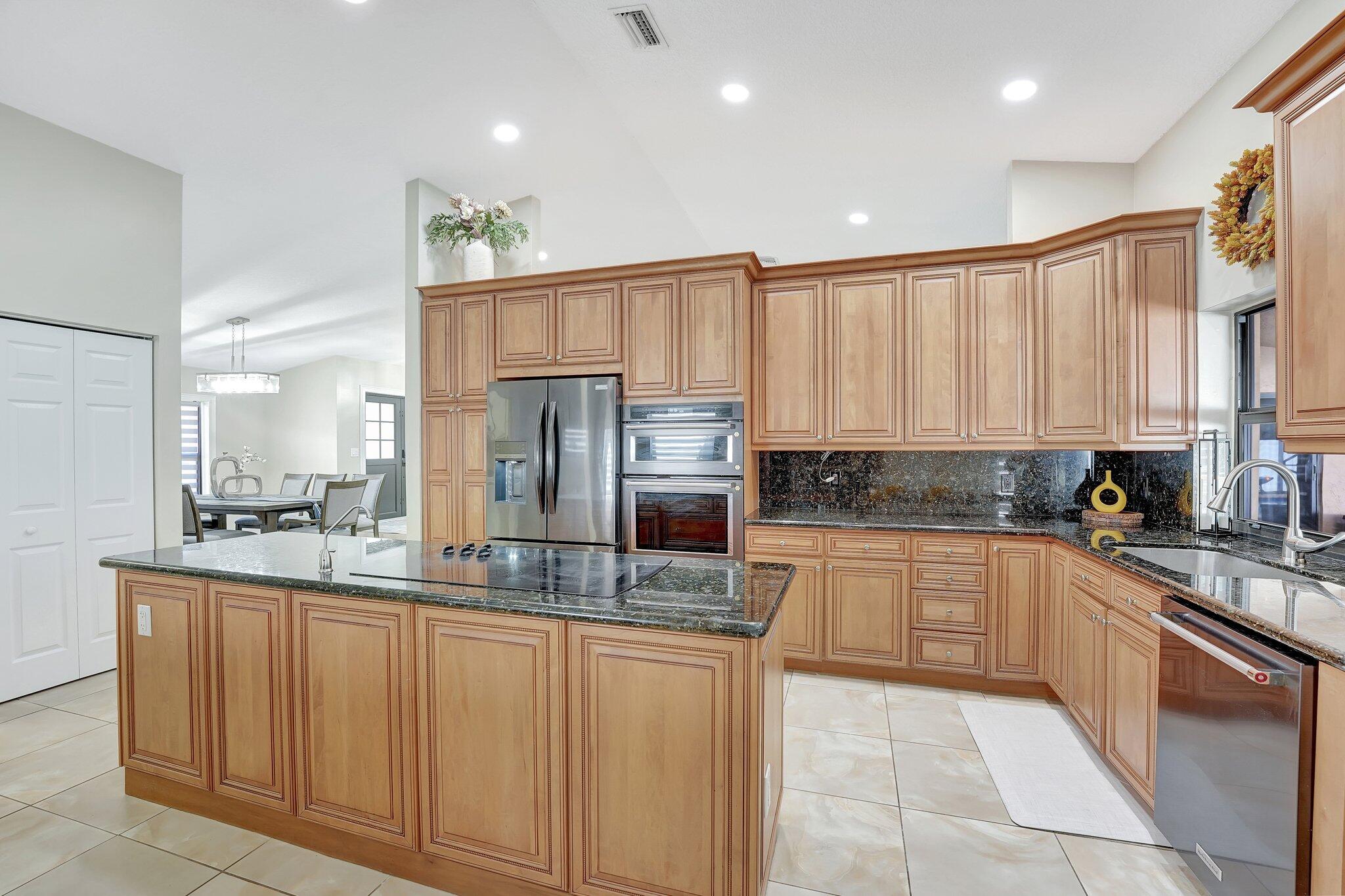 11660 Island Lakes Lane