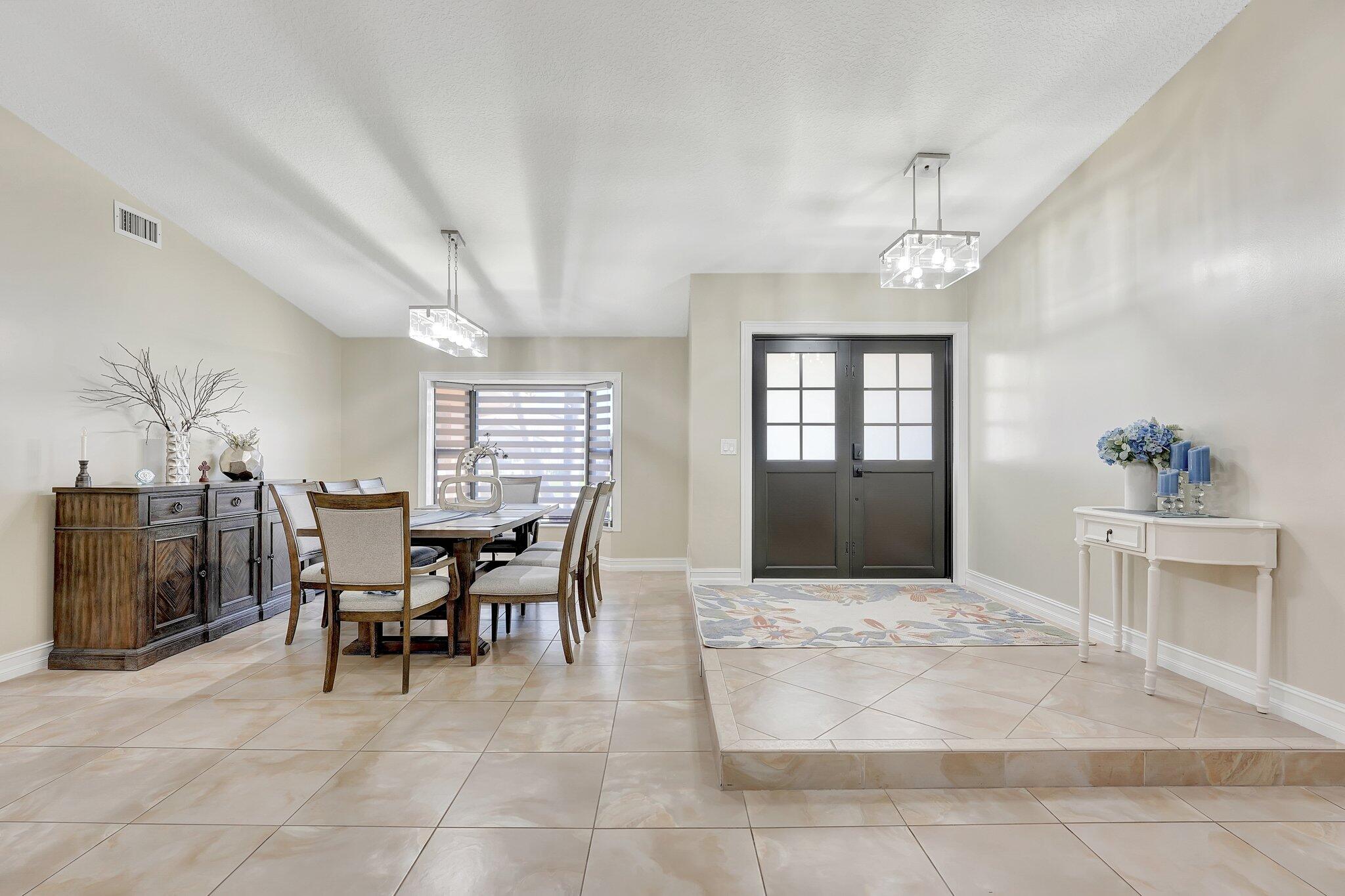 11660 Island Lakes Lane