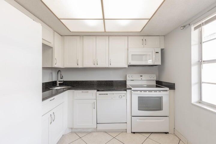 9338 SW 3rd Street 511