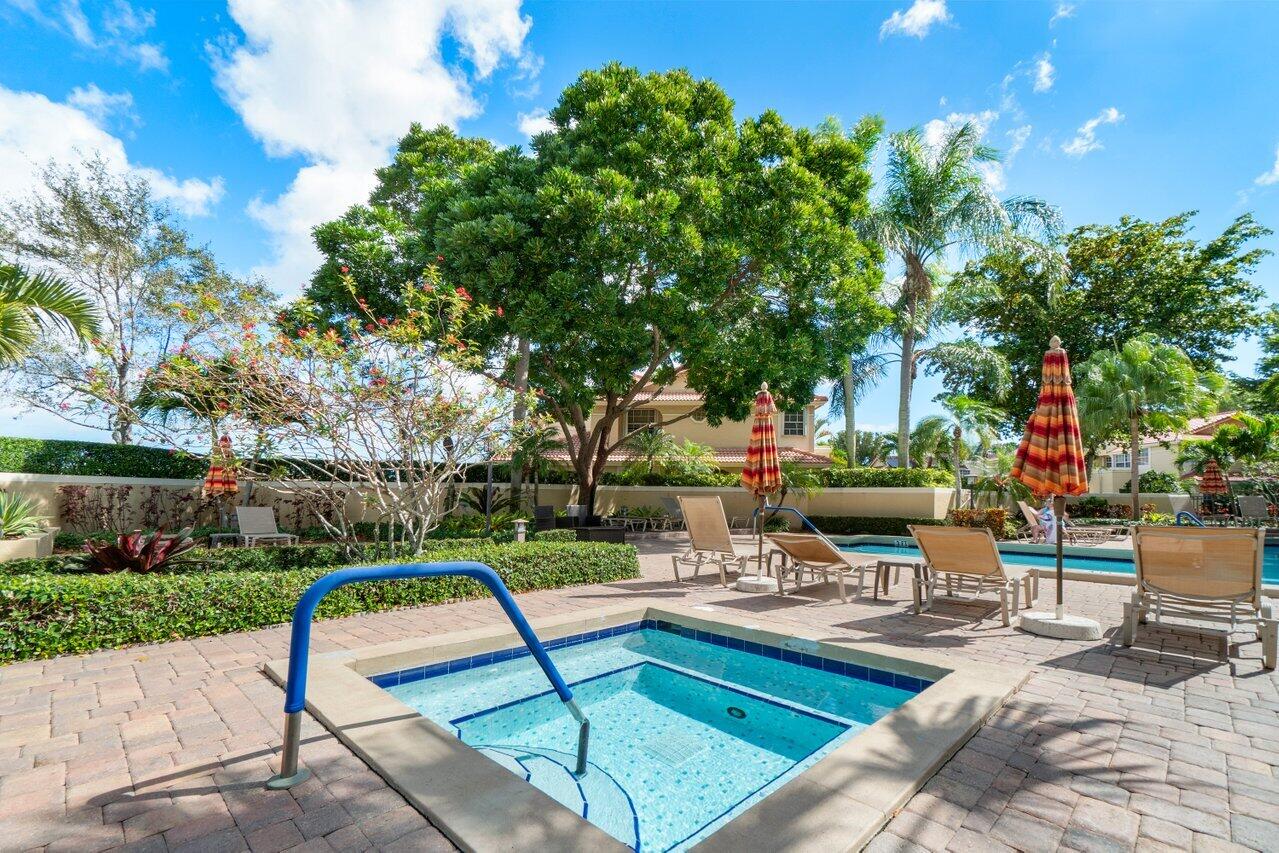 3422 Deer Creek Palladian Circle