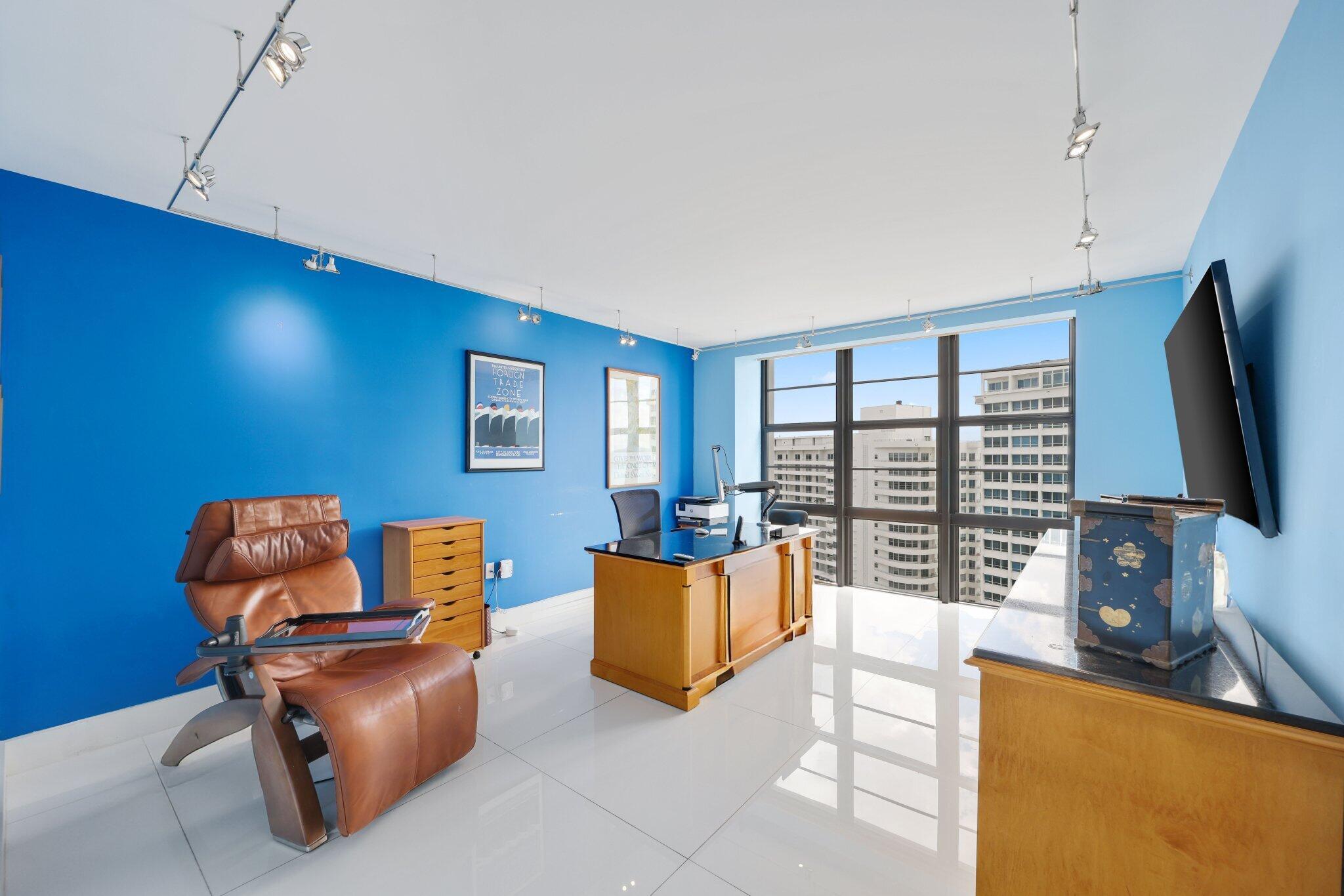 5500 Collins Avenue 1704