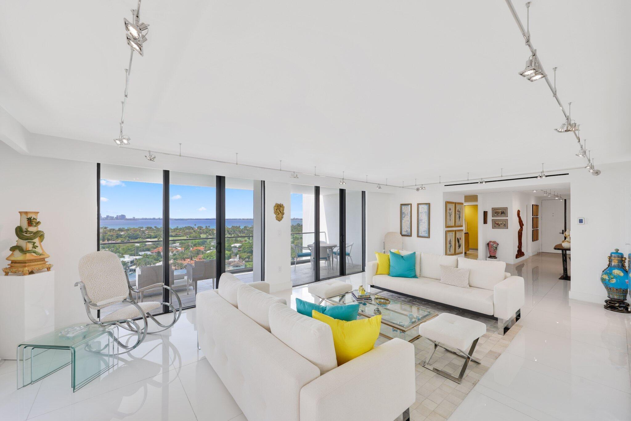 5500 Collins Avenue 1704