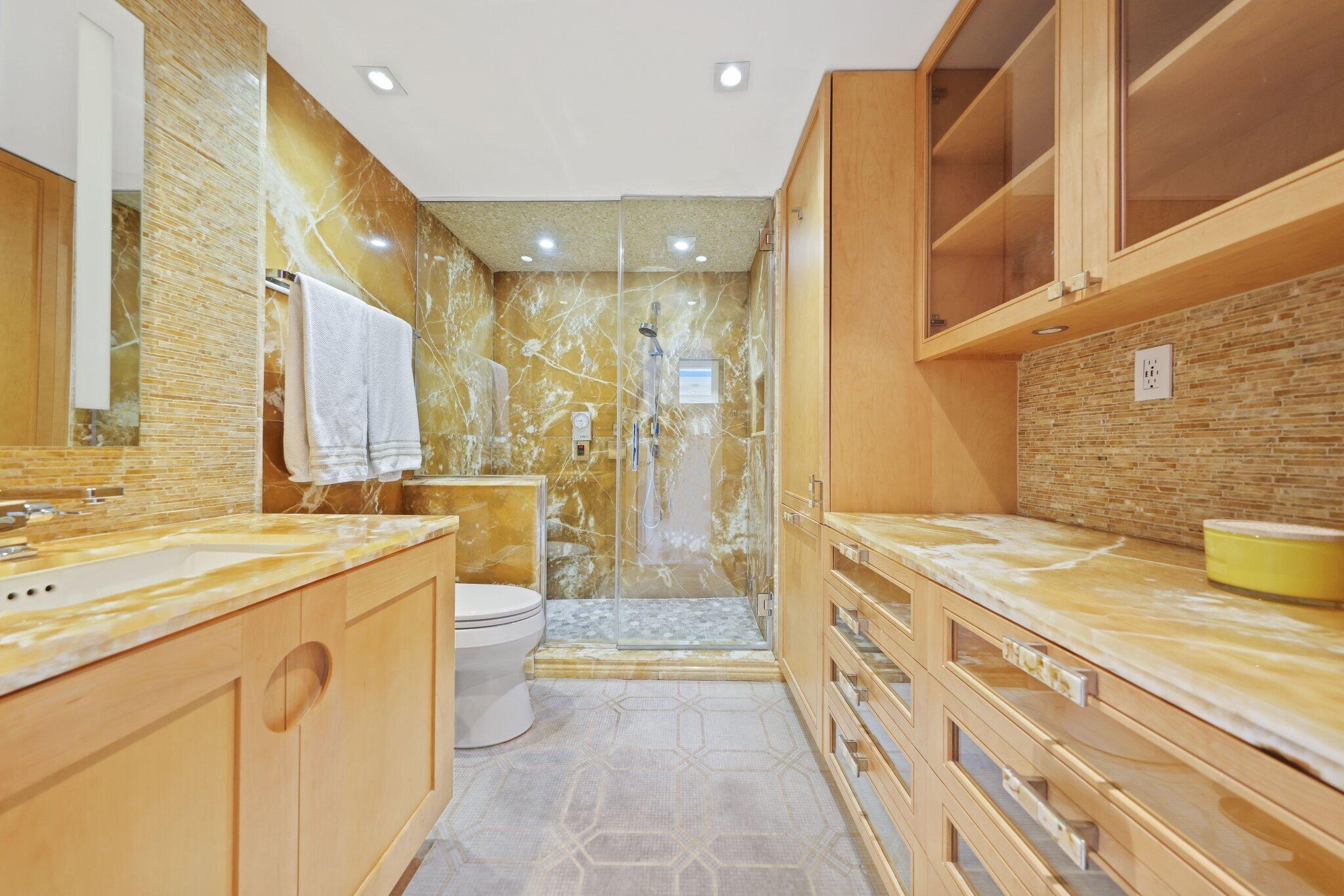 5500 Collins Avenue 1704