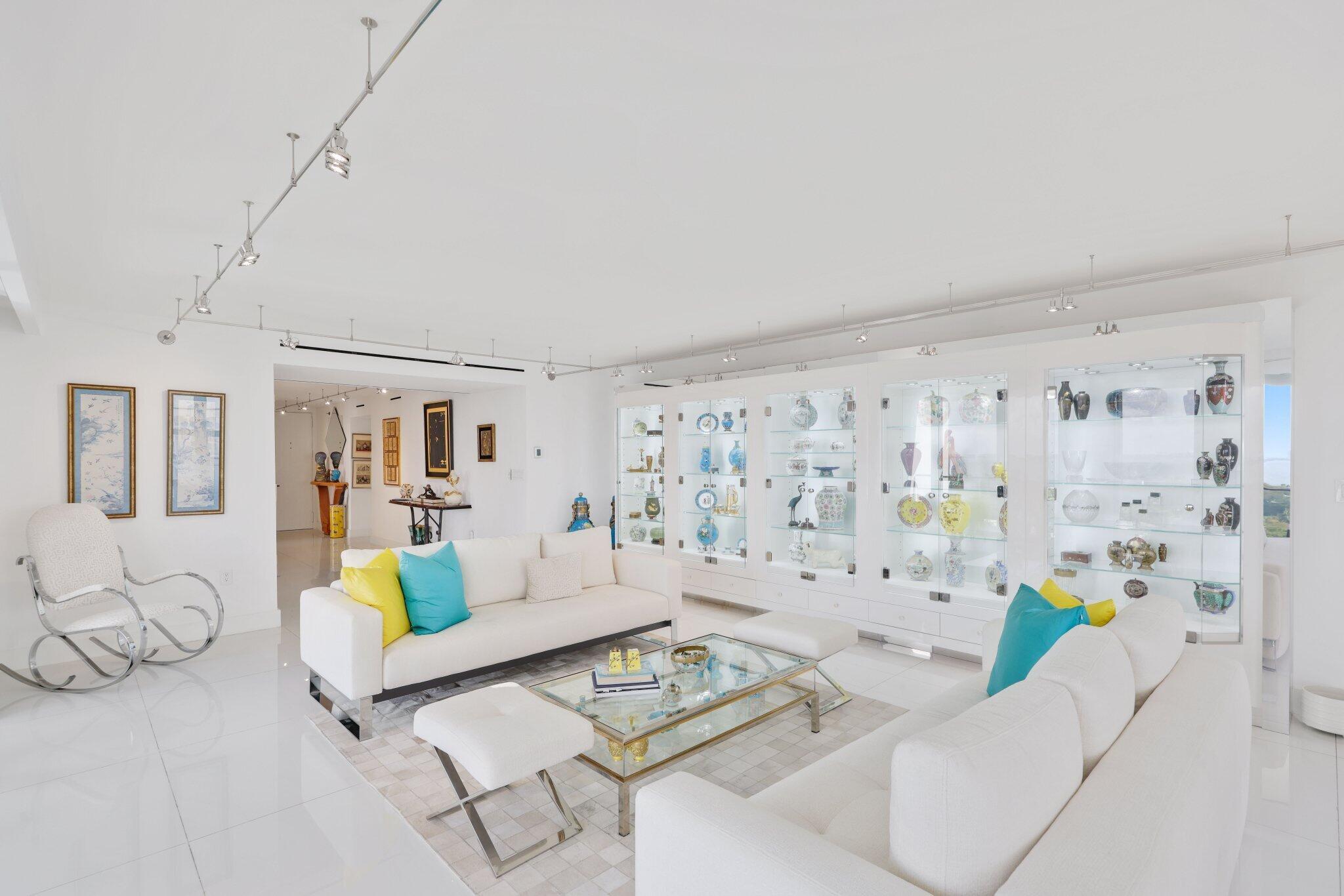 5500 Collins Avenue 1704