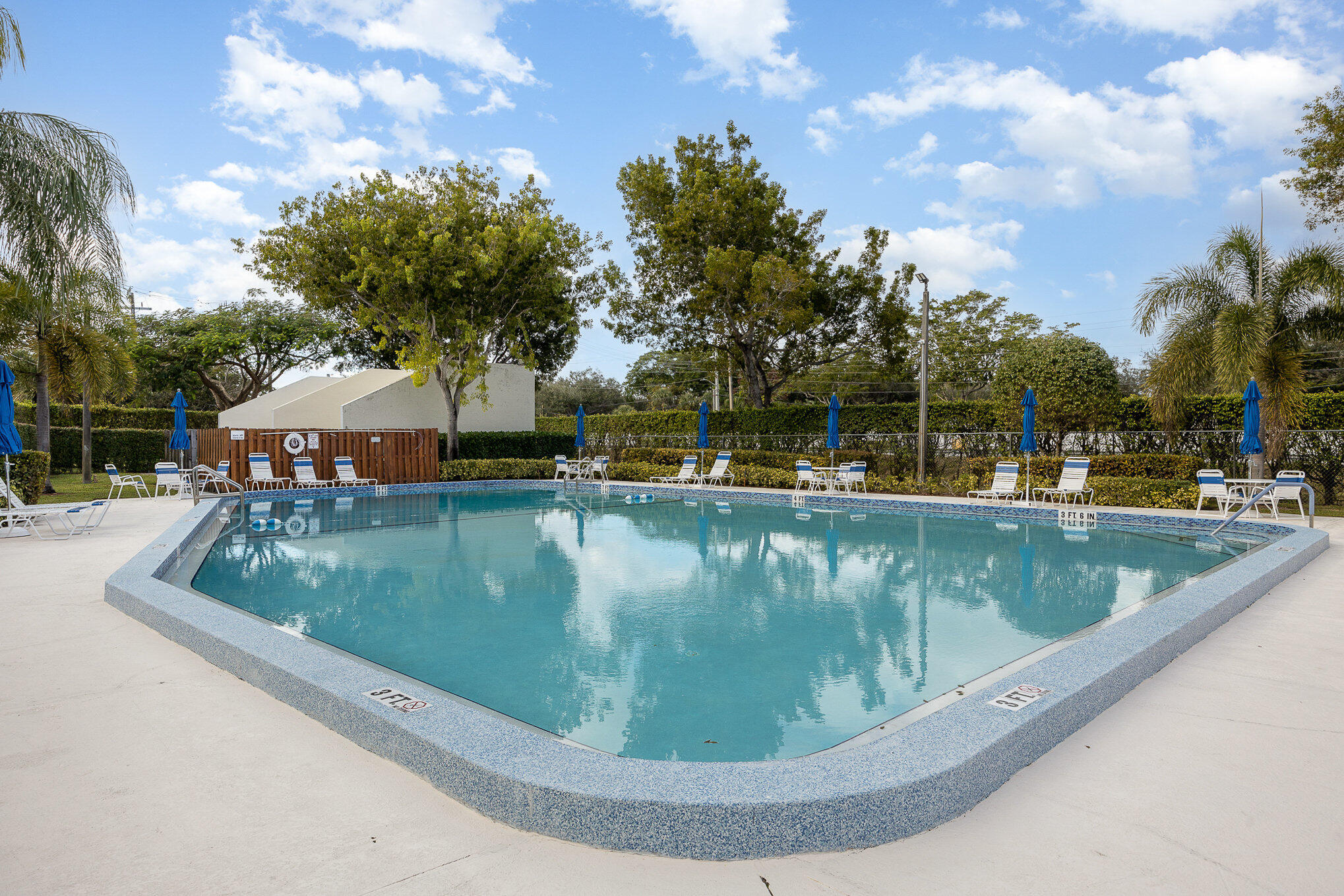 3305 Spanish Wells Drive 41-B