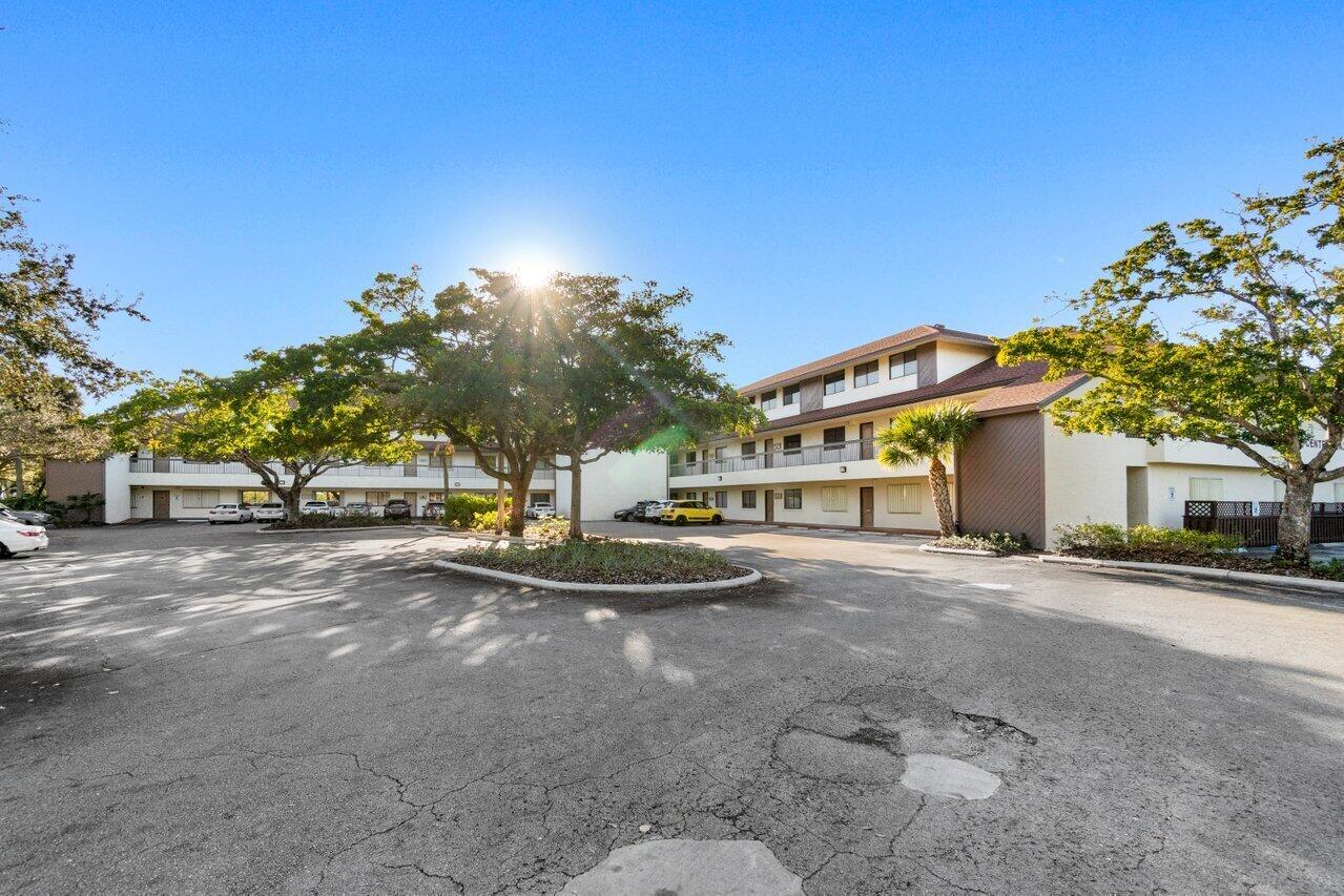 400 Executive Center Drive 209